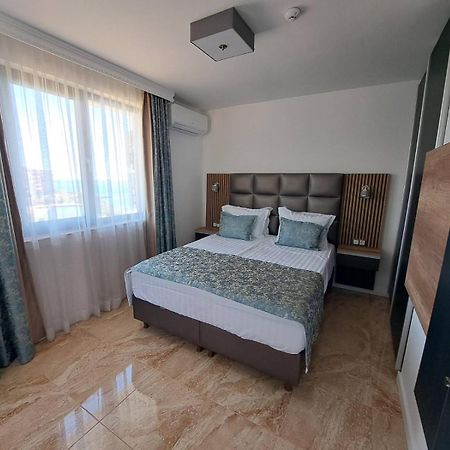Onyx 2 Private Apartments Sveti Vlas Bagian luar foto