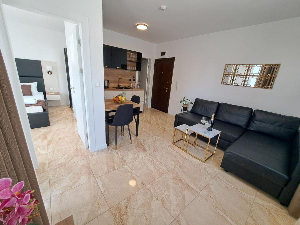 Onyx 2 Private Apartments Sveti Vlas Bagian luar foto