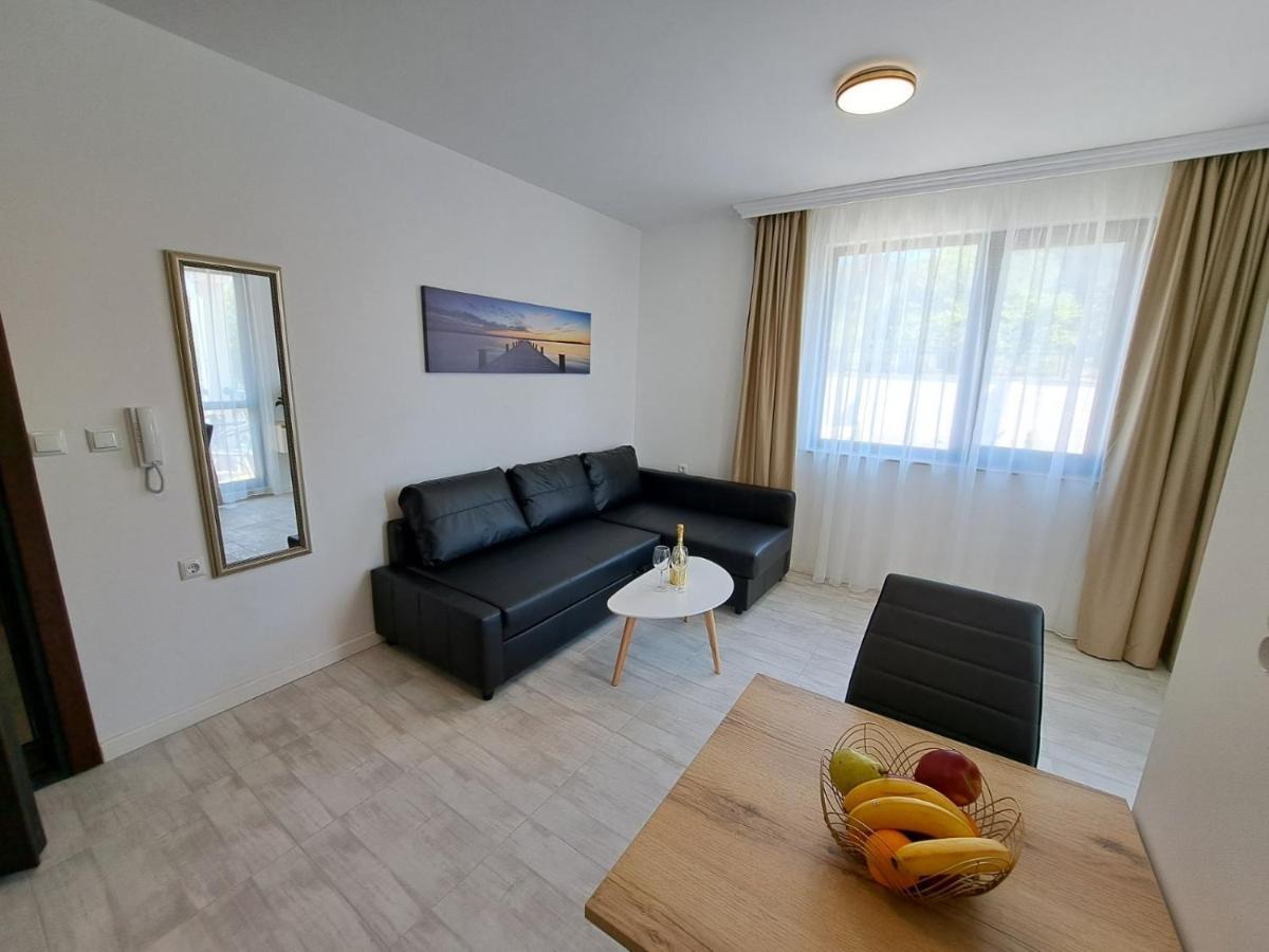 Onyx 2 Private Apartments Sveti Vlas Bagian luar foto