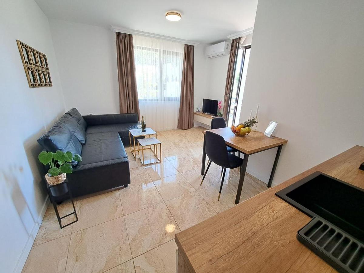 Onyx 2 Private Apartments Sveti Vlas Bagian luar foto