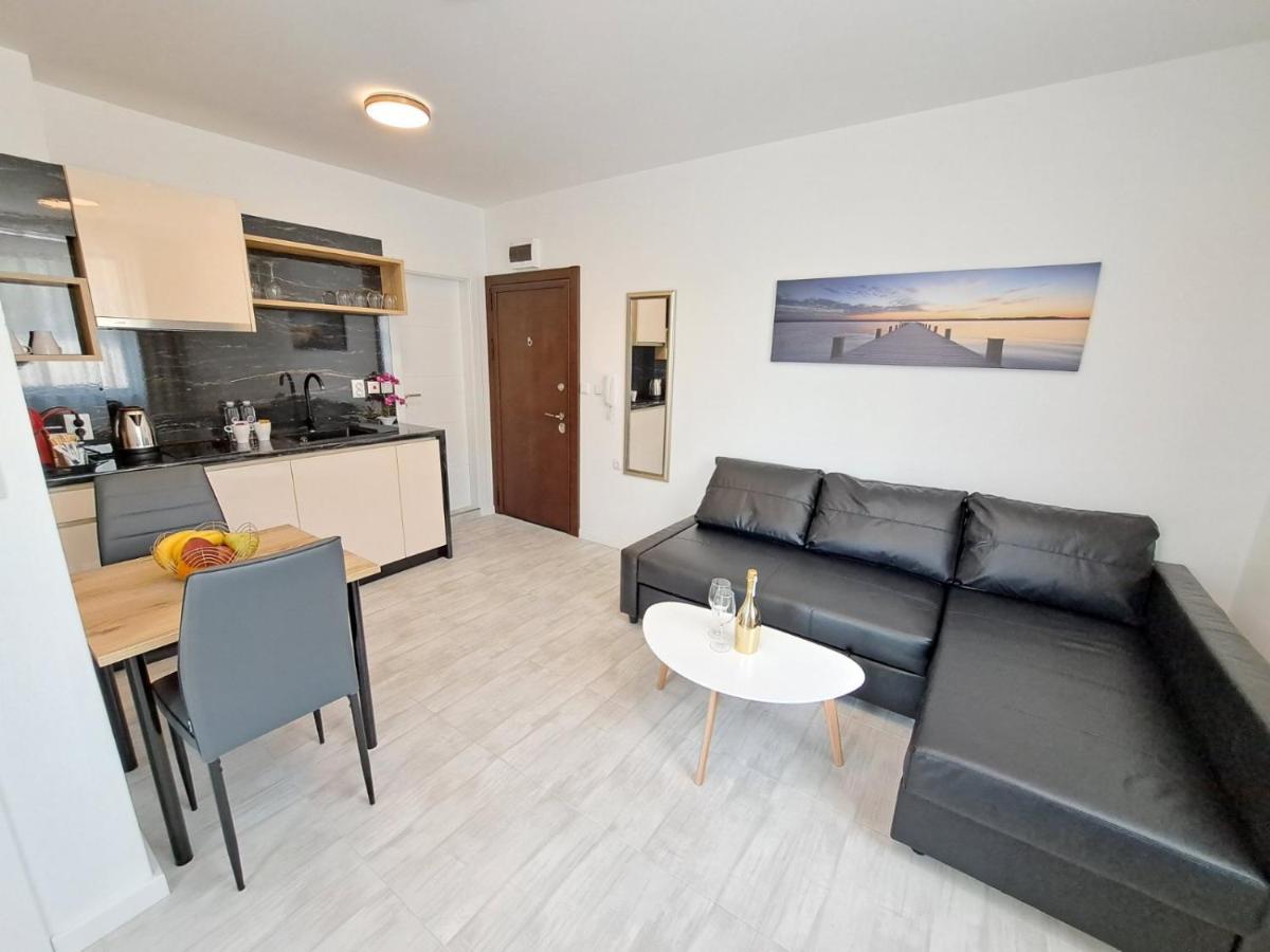 Onyx 2 Private Apartments Sveti Vlas Bagian luar foto