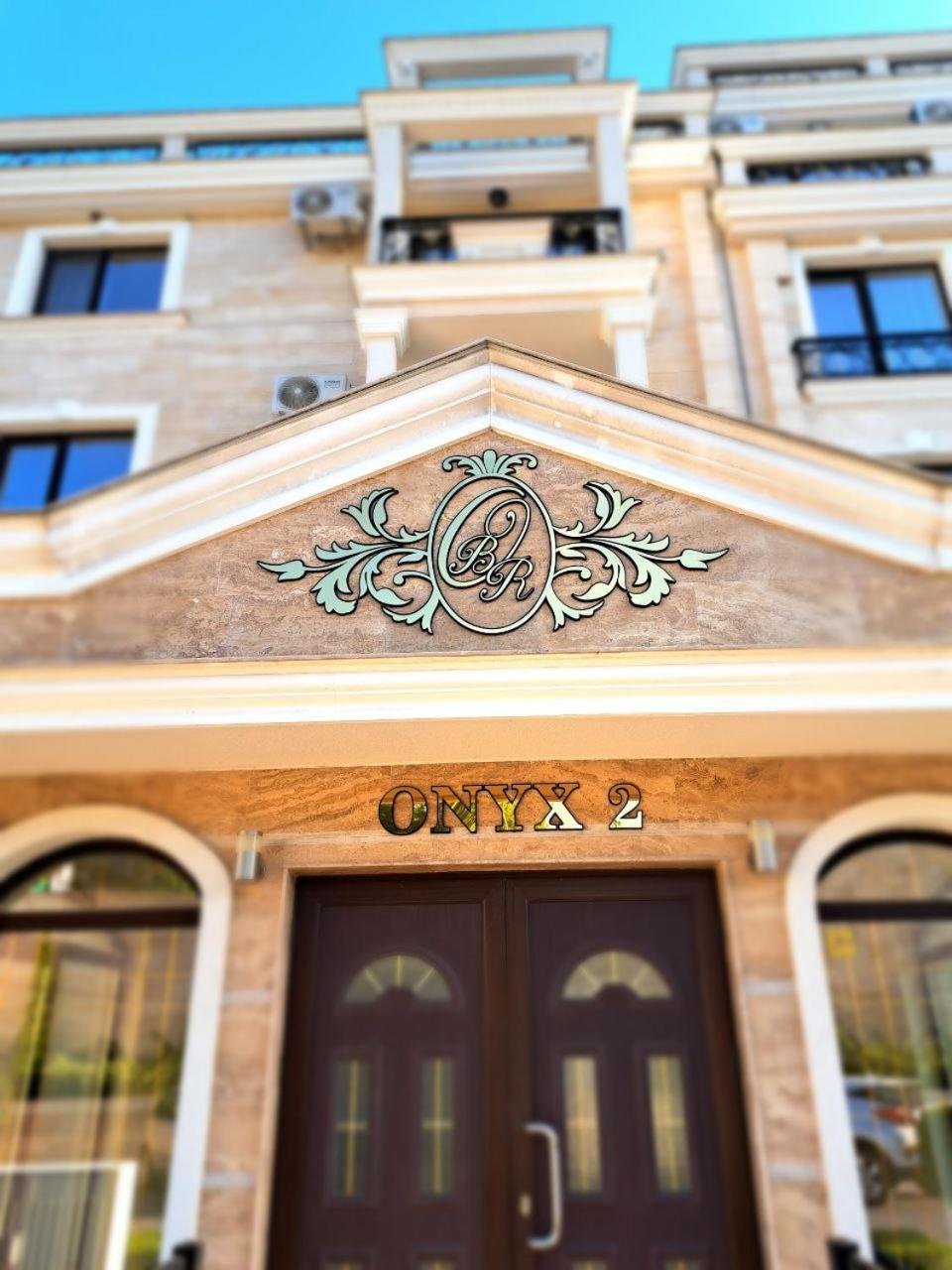 Onyx 2 Private Apartments Sveti Vlas Bagian luar foto