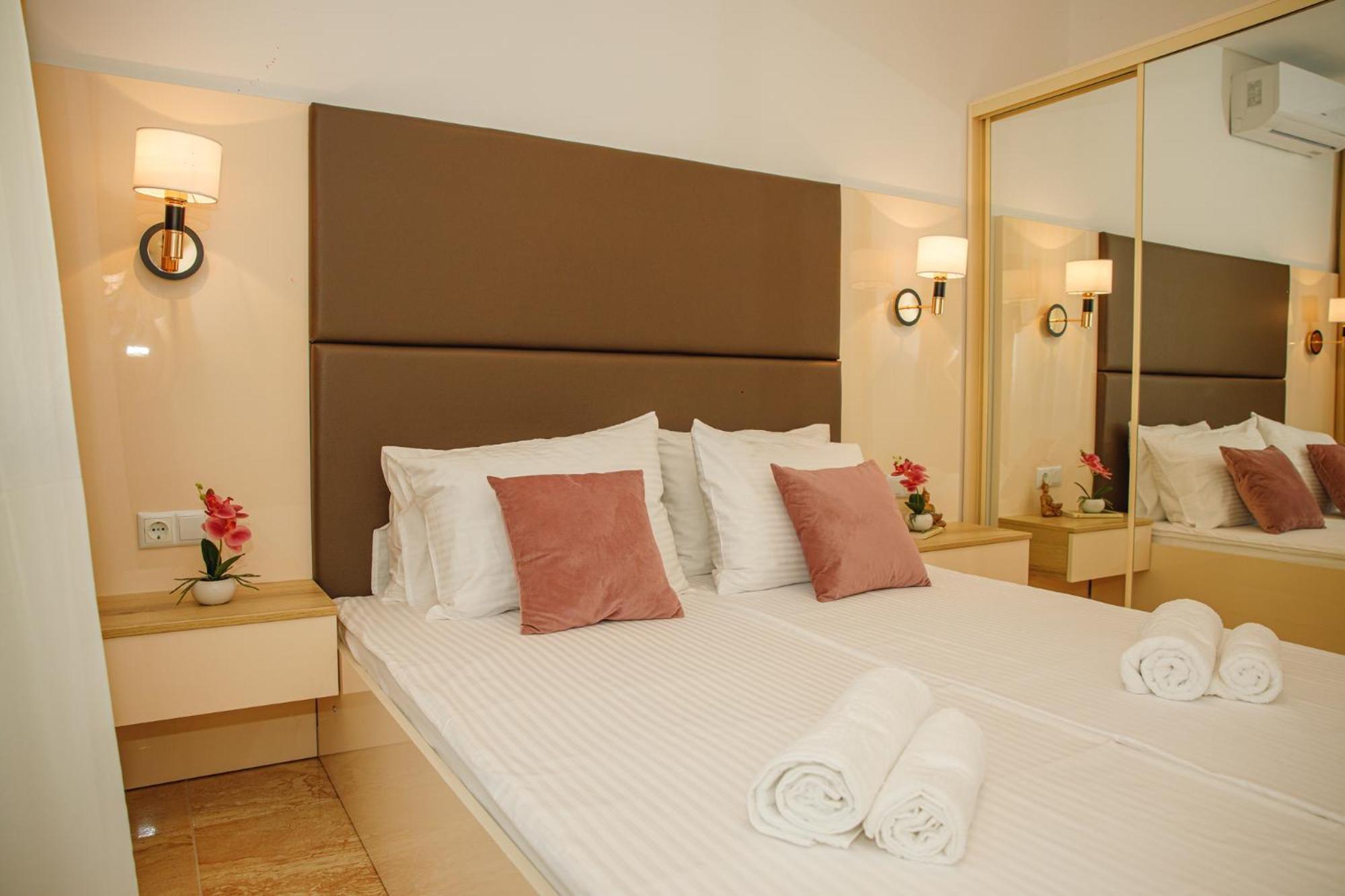 Onyx 2 Private Apartments Sveti Vlas Bagian luar foto
